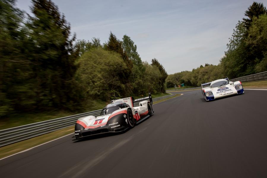  Porsche 956 C Coupe 1982 года  (фото 33 из 81)